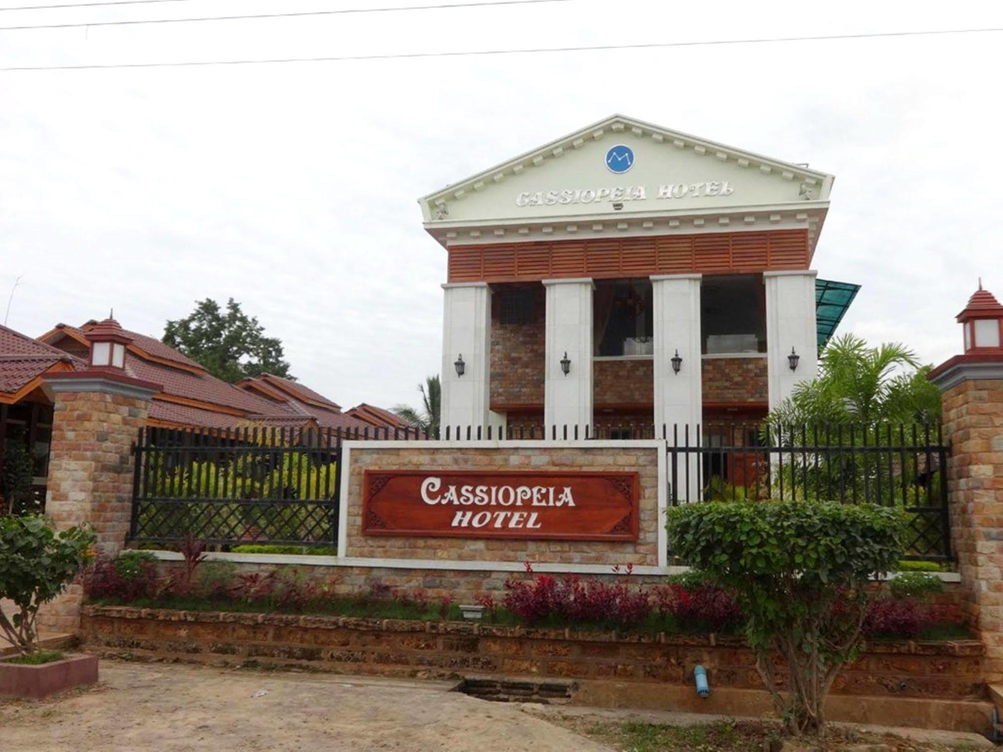 Cassiopeia Hotel Nyaung Shwe Exterior foto